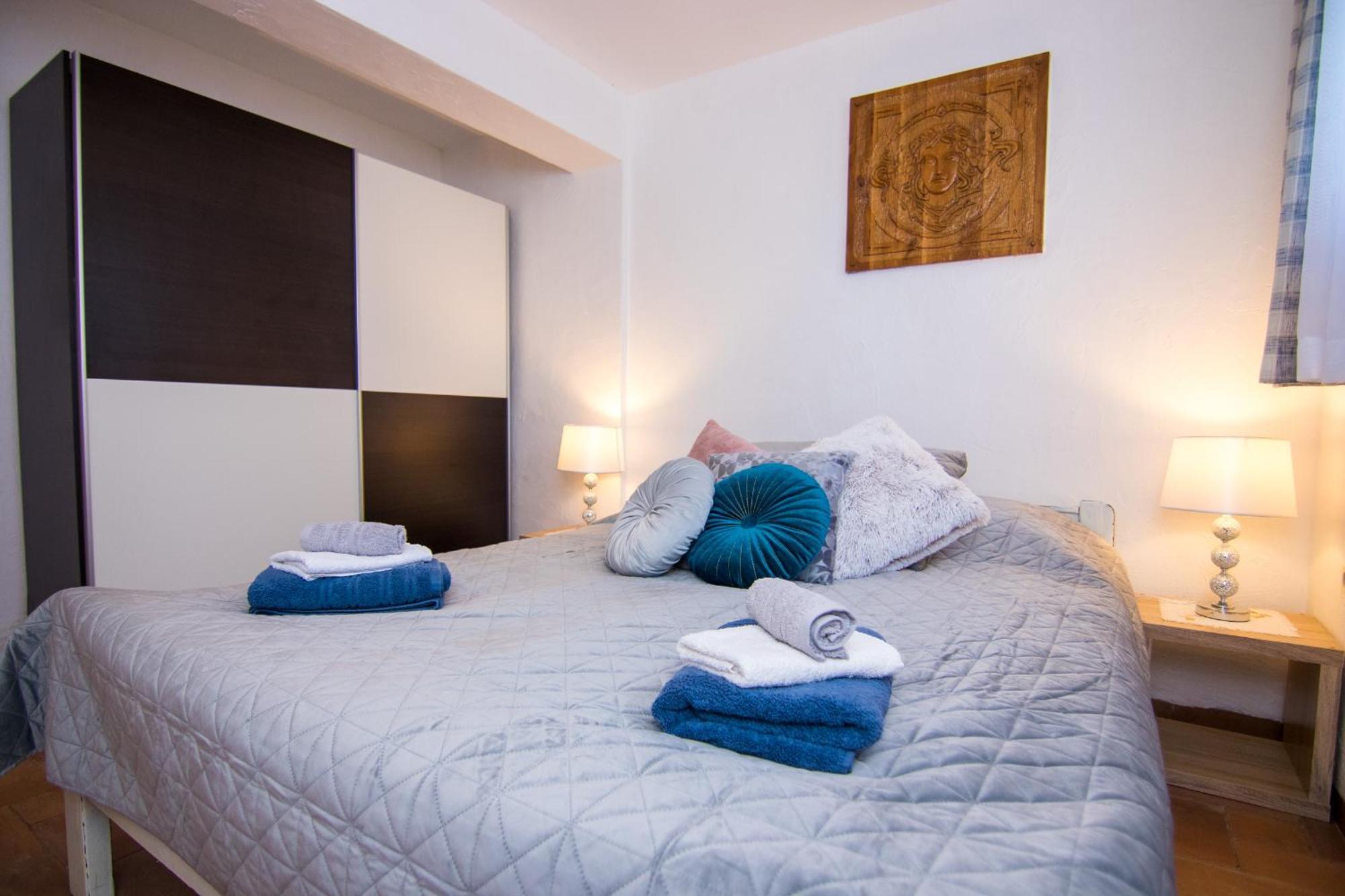 Apartments City Center Dekanic Krk Town Exterior photo